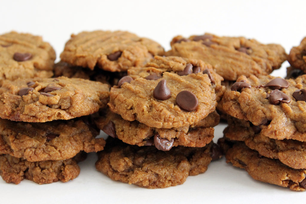 Gluten Free 4-Ingredient Peanut Butter Chocolate Chip Cookies Recipe